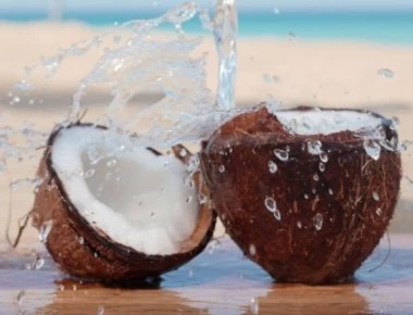 Αυτά είναι τα εντυπωσιακά οφέλη της καρύδας